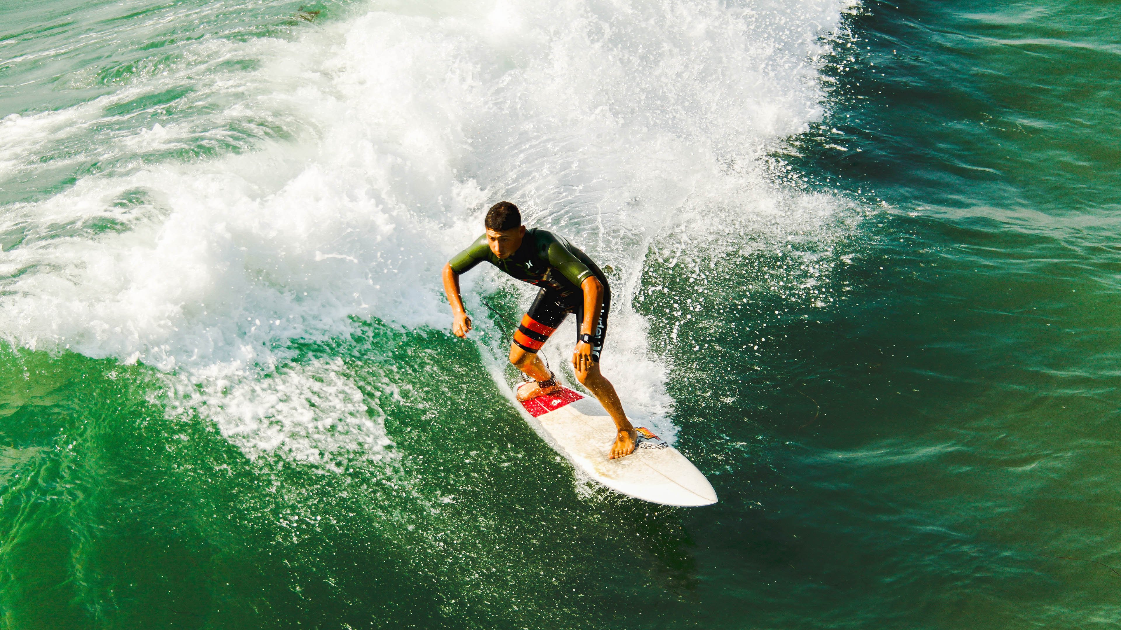跳水动作完成度高摩纳哥获好评，摩洛哥跳水